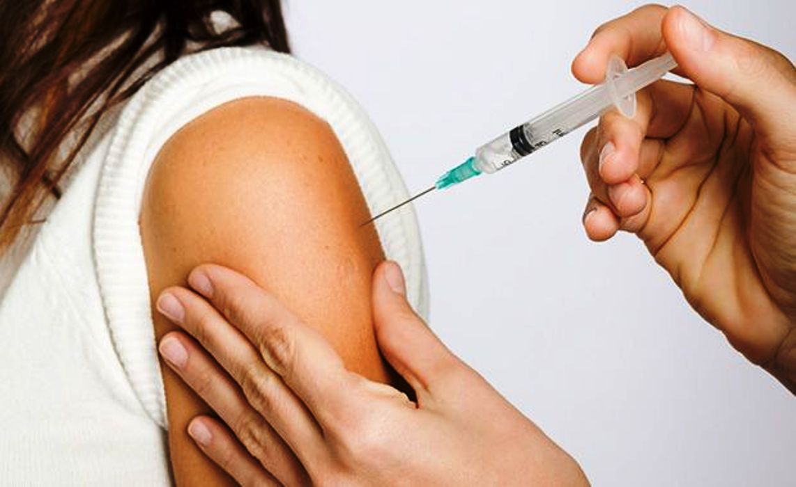Dengue: Anvisa deu total prioridade à análise dos testes da vacina produzida pelo Butantan
