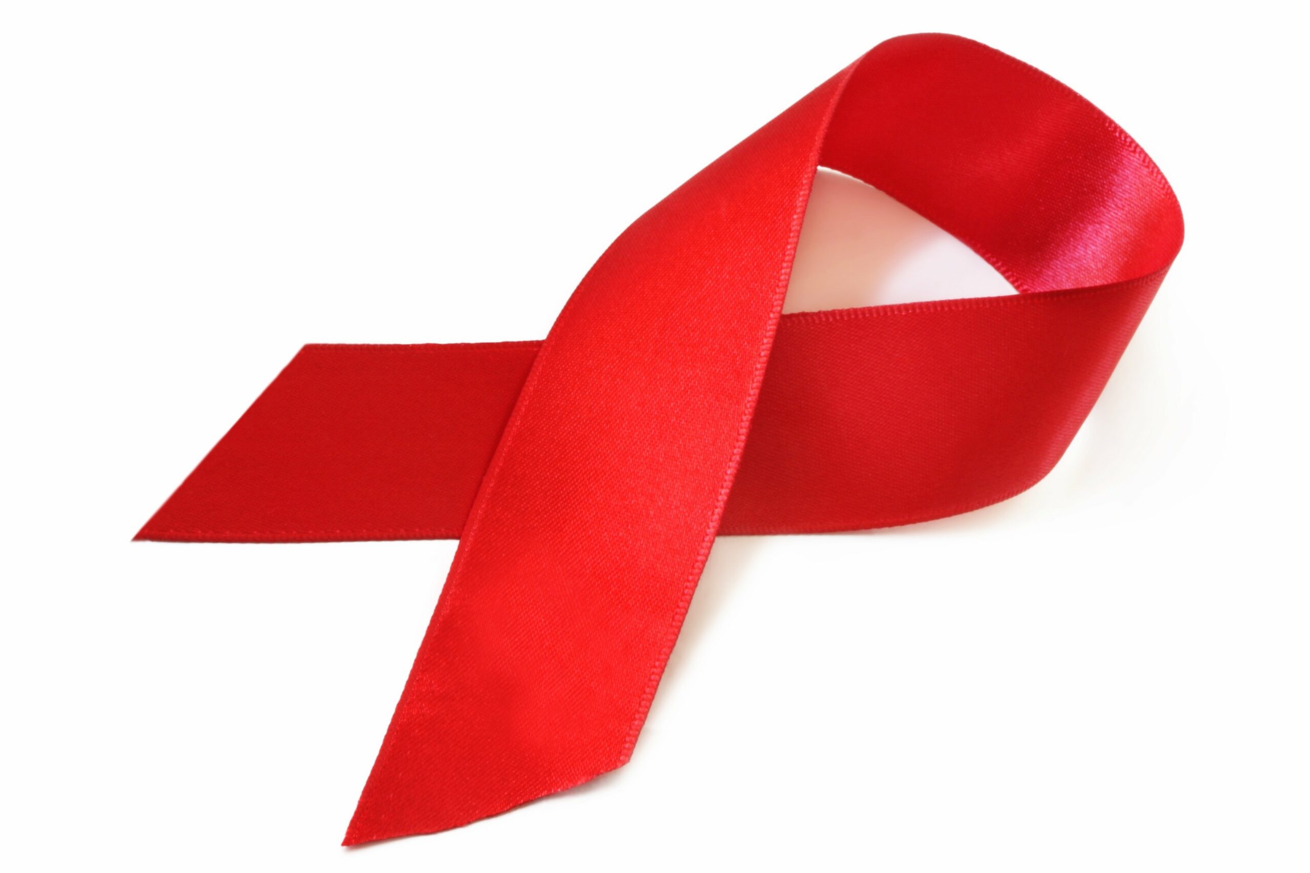 Nº de casos de aids no Brasil volta a crescer e já supera 5 registros por hora