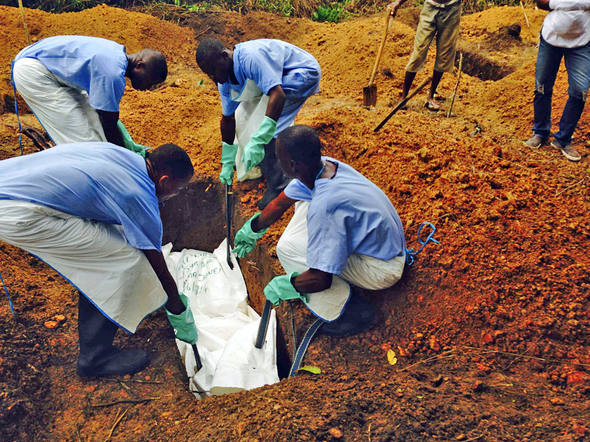 Novo balanço da OMS diz que mortos por ebola se aproximam de 3 mil