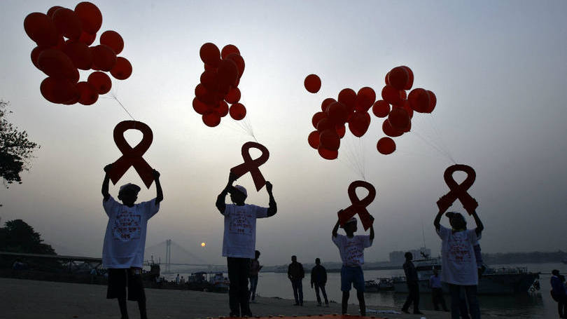 Aids migrou para populações mais pobres e vulneráveis, dizem especialistas